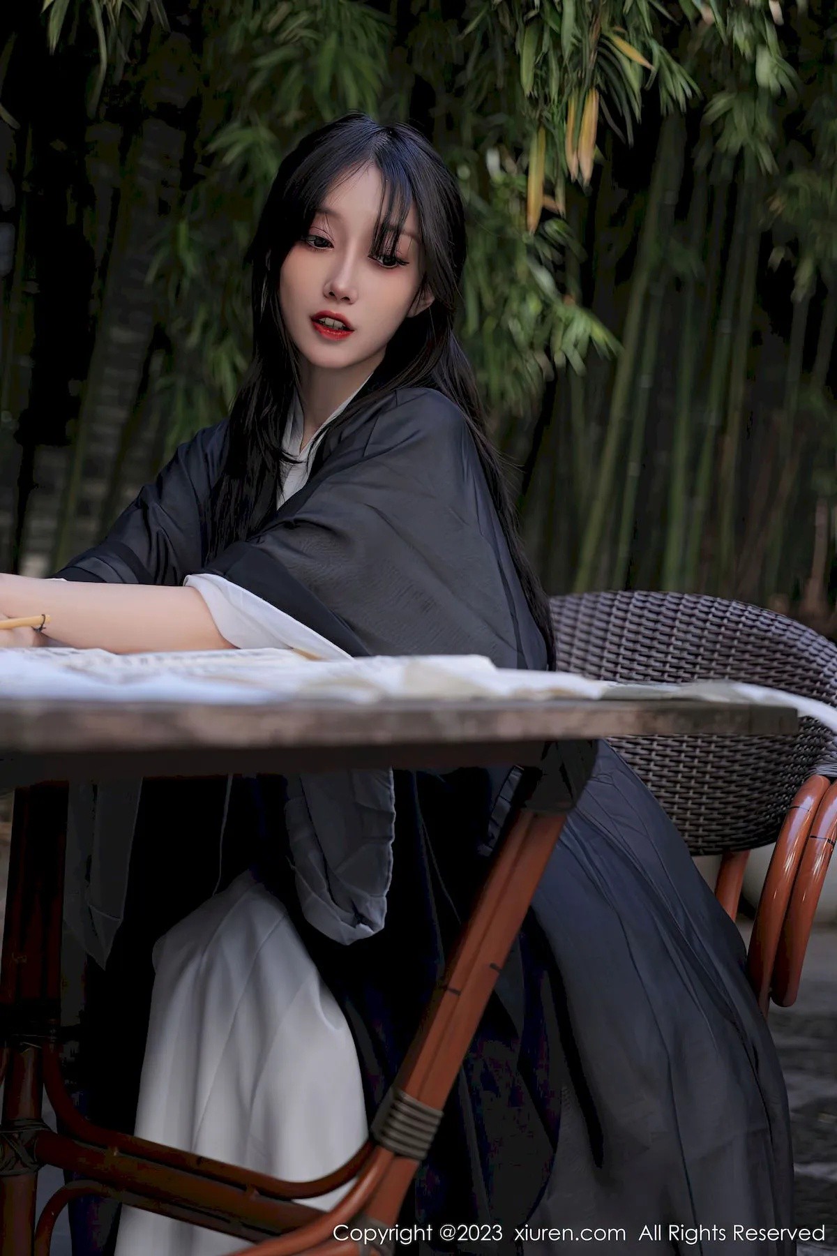 秀人网模特玥儿玥er私房视频花絮，玥儿玥 er 的光影与心痕【118套合集】